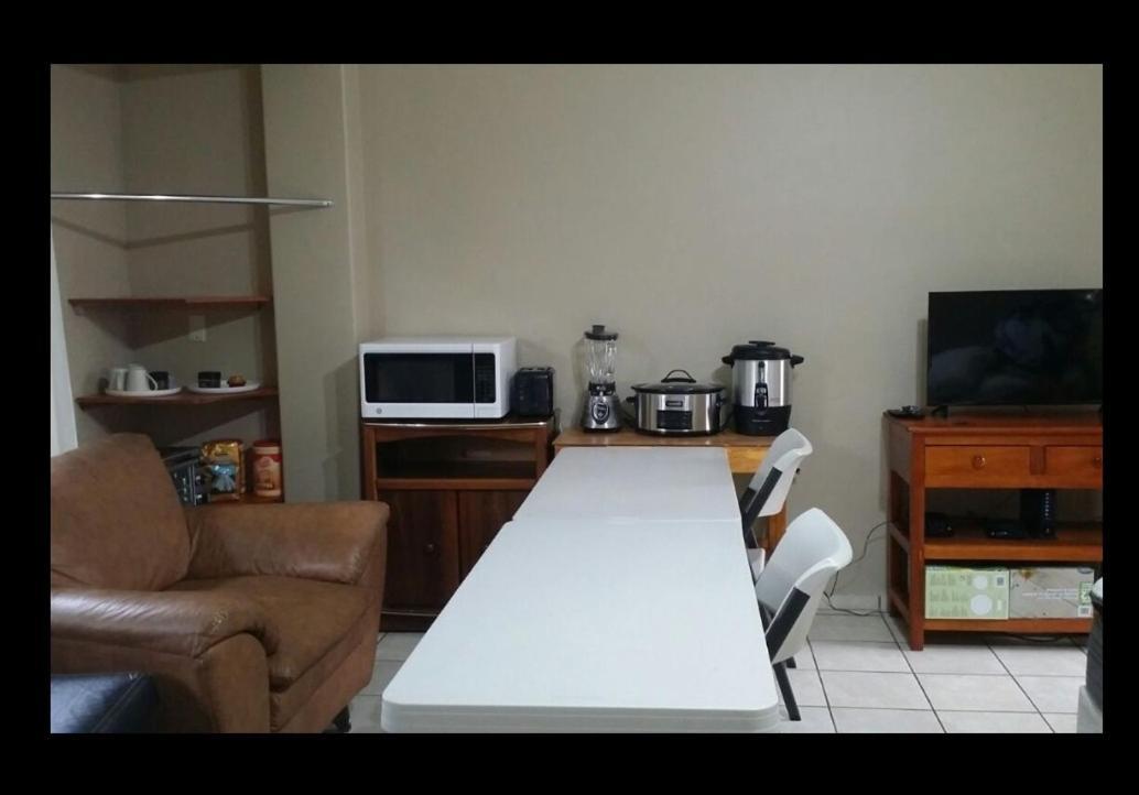 Ciudad De Mexico Unam Guest House Casa De Huespedes Bagian luar foto